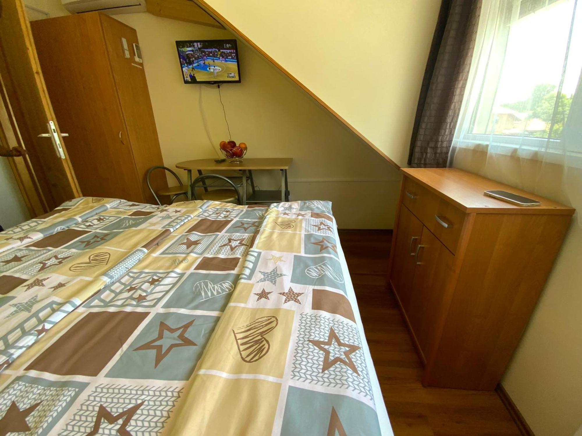 Elso Fecske Apartmanok Siófok Extérieur photo