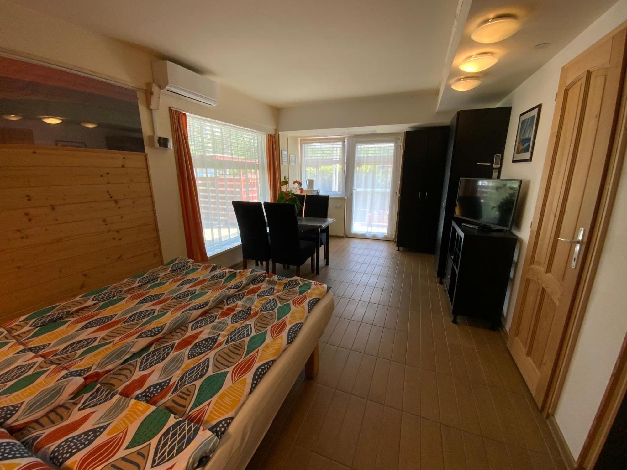 Elso Fecske Apartmanok Siófok Extérieur photo